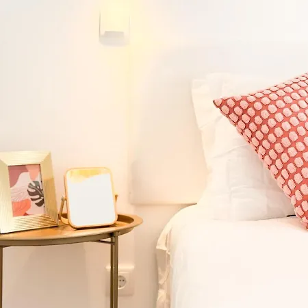 Charming 4-bedroom House With Terrace Dom wakacyjny *