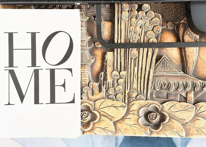 Сasa de vacaciones Charming 4-bedroom House With Terrace *