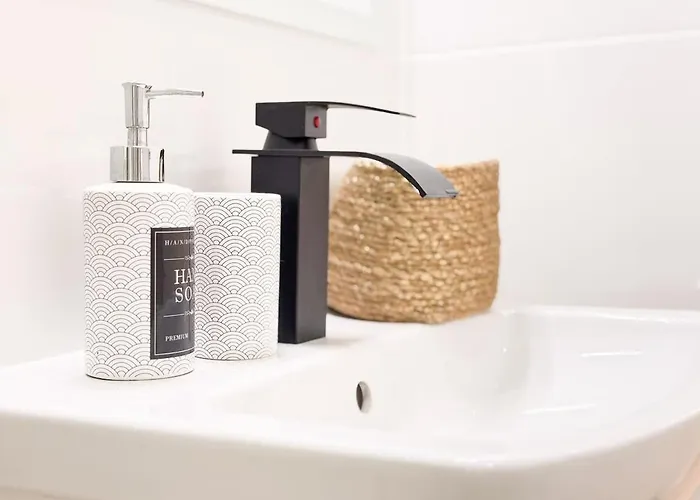 Charming 4-bedroom House With Terrace Сasa de vacaciones Lisboa