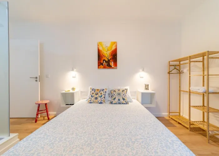Charming 4-bedroom House With Terrace Casa vacanze *